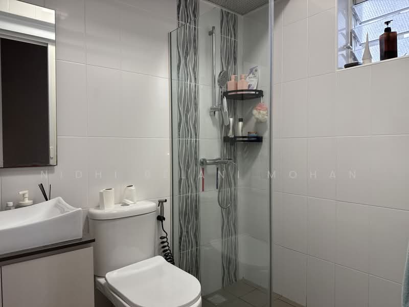 93B Telok Blangah Street 31, 93B Telok Blangah Street 31, 3 Bedrooms, 1,001 sqft, HDB Flat For Sale, by Nidhi Belani Mohan, 500237004 - Bathroom - PropertyGuru.com.sg
