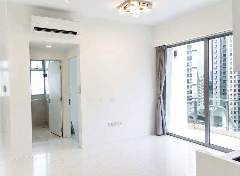 Suites @ Newton, 1 Surrey Road, 2 Bedrooms, 1,302 sqft, Apartment For Sale, by Ivan Lim, 500237010 - Living Room - PropertyGuru.com.sg