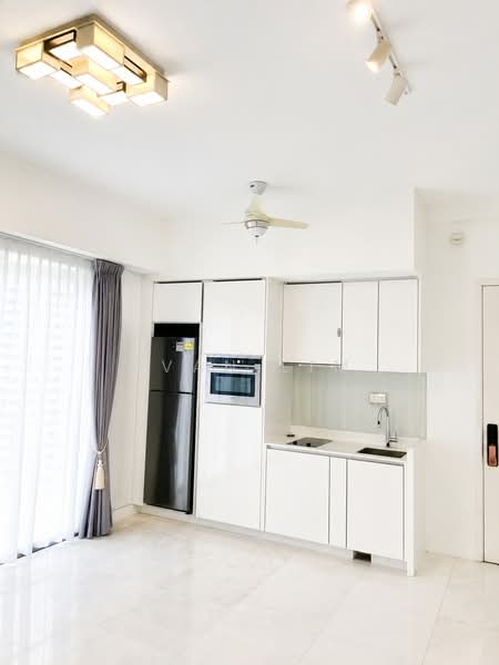 Suites @ Newton, 1 Surrey Road, 2 Bedrooms, 1,302 sqft, Apartment For Sale, by Ivan Lim, 500237010 - Kitchen - PropertyGuru.com.sg