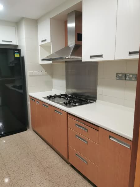 Blue Horizon, 21 West Coast Crescent, 3 Bedrooms, 1,216 sqft, Condominium For Rent, by Angela Goh, 500237013 - Kitchen - PropertyGuru.com.sg