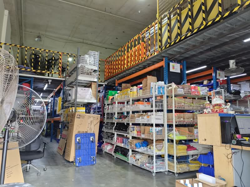 Pioneer Junction, 3 Soon Lee Street, 1,916 sqft, Factory / Workshop (B2) For Sale, by Travis Ang, 500237024 - Interior - CommercialGuru.com.sg