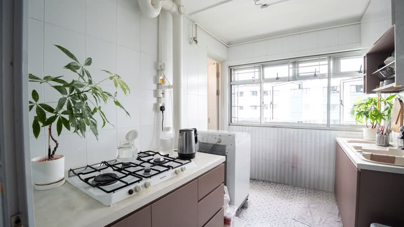 415 Ang Mo Kio Avenue 10, 415 Ang Mo Kio Avenue 10, 3 Bedrooms, 990 sqft, HDB Flat For Sale, by Nicholas Feng, 500237038 - Kitchen - PropertyGuru.com.sg