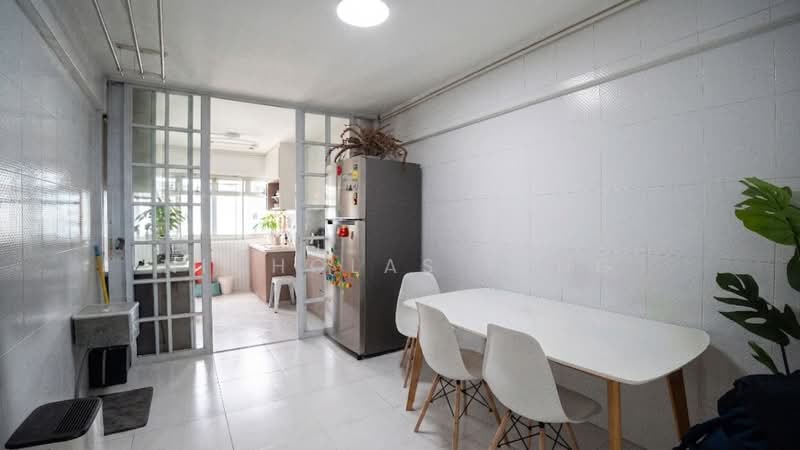 415 Ang Mo Kio Avenue 10, 415 Ang Mo Kio Avenue 10, 3 Bedrooms, 990 sqft, HDB Flat For Sale, by Nicholas Feng, 500237038 - Kitchen - PropertyGuru.com.sg