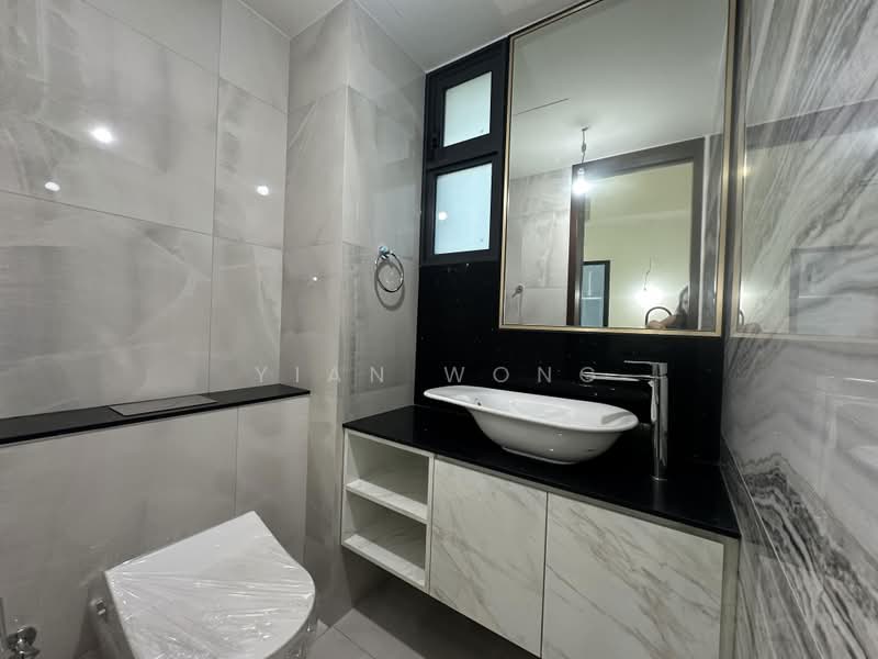 Belgravia Ace, 100 Belgravia Drive, Seletar / Yio Chu Kang, 5 Bedrooms, 4,058 sqft, Semi-Detached House For Sale, by Yian Wong, 500237040 - Bathroom - PropertyGuru.com.sg