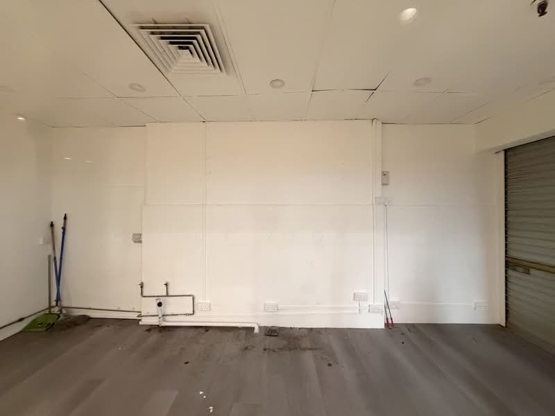 Lucky Plaza, 304 Orchard Road, 193 sqft, Mall Shop For Rent, by Candy ZiQi 紫绮, 500237042 - Interior - CommercialGuru.com.sg