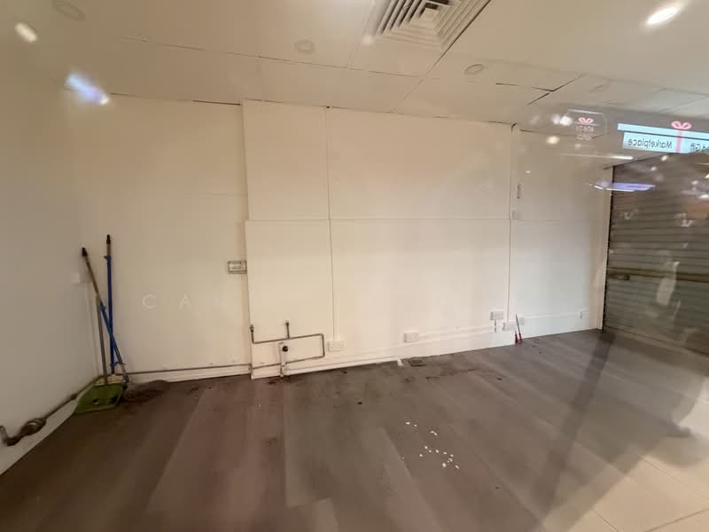 Lucky Plaza, 304 Orchard Road, 193 sqft, Mall Shop For Rent, by Candy ZiQi 紫绮, 500237042 - CommercialGuru.com.sg