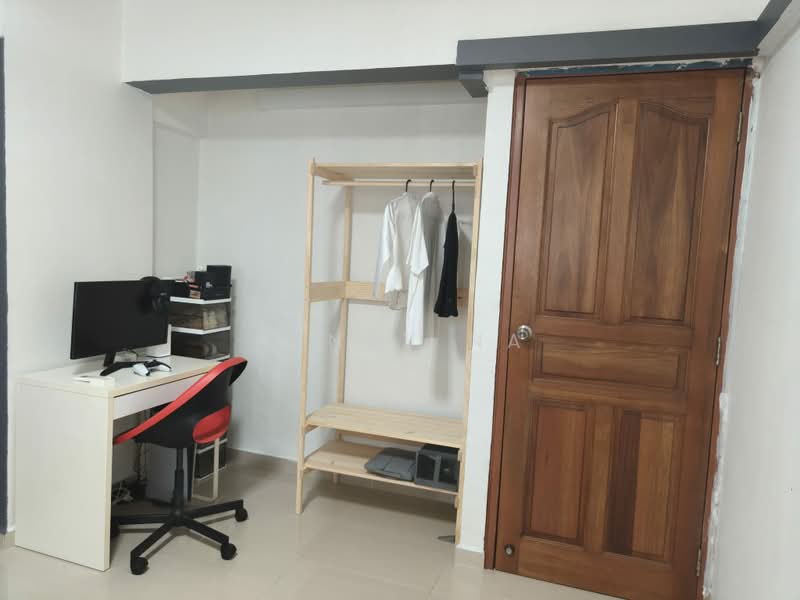 403 Yishun Avenue 6, 403 Yishun Avenue 6, Sembawang / Yishun, Room Rental, 150 sqft, HDB Flat For Rent, by Henry Na, 500237046 - Study - PropertyGuru.com.sg