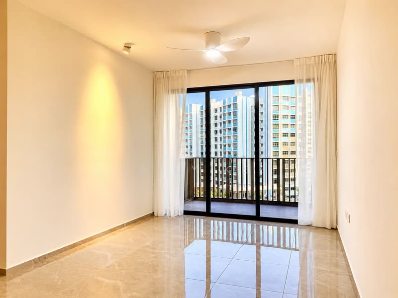 Norwood Grand, , 4 Bedrooms, 1,313 sqft, Condominium For Sale, by Kally Kee, 500237049 - Living Room - PropertyGuru.com.sg