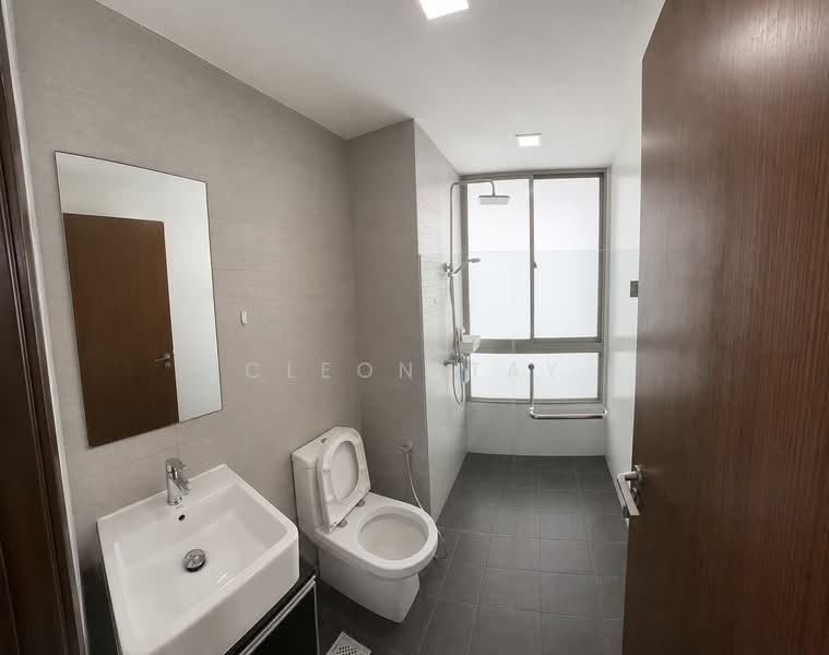 Parc Somme, 62 Somme Road, 2 Bedrooms, 581 sqft, Apartment For Sale, by Cleon Tay, 500237055 - Bathroom - PropertyGuru.com.sg