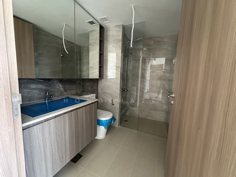 The Botany at Dairy Farm, 3 Dairy Farm Walk, 2 Bedrooms, 743 sqft, Condominium For Rent, by Hong Hazel, 500237071 - Bathroom - PropertyGuru.com.sg