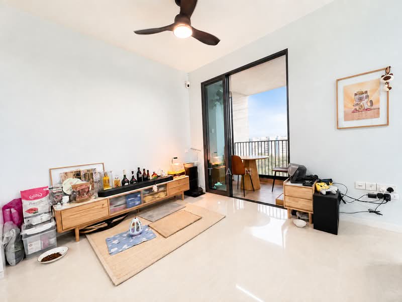 Treasure at Tampines, 51 Tampines Lane, Studio, 484 sqft, Condominium For Rent, by Jae Tan, 500237083 - Living Room - PropertyGuru.com.sg