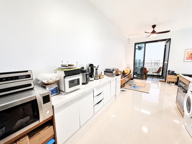 Treasure at Tampines, 51 Tampines Lane, Studio, 484 sqft, Condominium For Rent, by Jae Tan, 500237083 - Kitchen - PropertyGuru.com.sg