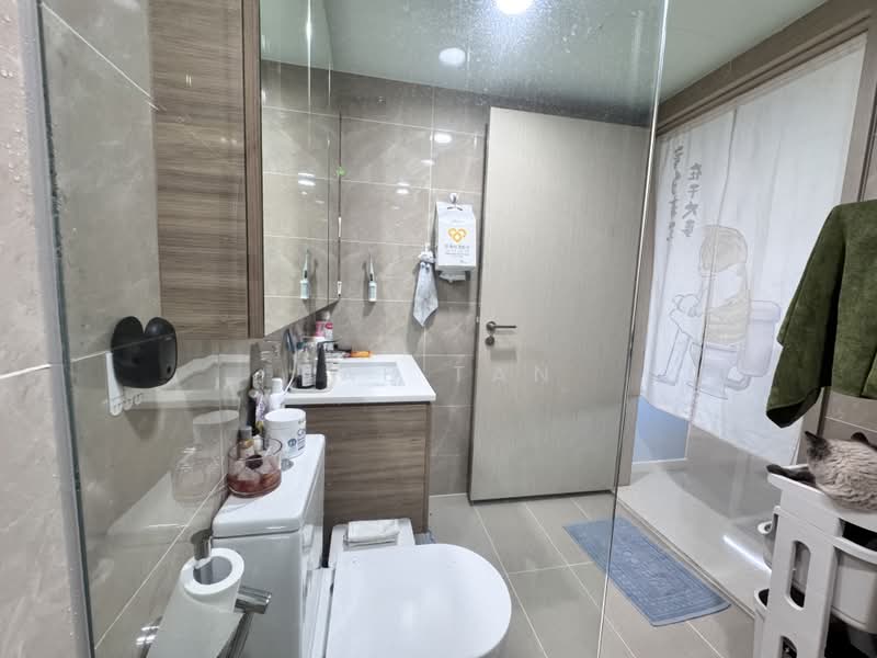 Treasure at Tampines, 51 Tampines Lane, Studio, 484 sqft, Condominium For Rent, by Jae Tan, 500237083 - Bathroom - PropertyGuru.com.sg