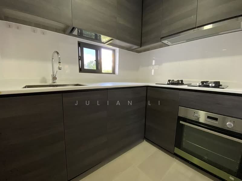 Sims Urban Oasis, 2 Sims Drive, 3 Bedrooms, 818 sqft, Condominium For Sale, by Julian Li, 500237084 - Kitchen - PropertyGuru.com.sg