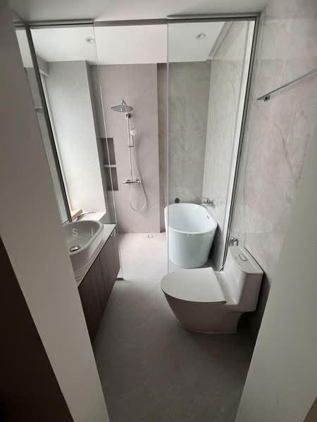 Duchess Manor, 20 Duchess Road, 4 Bedrooms, 3,200 sqft, Condominium For Rent, by Simon Hum, 500237089 - Bathroom - PropertyGuru.com.sg