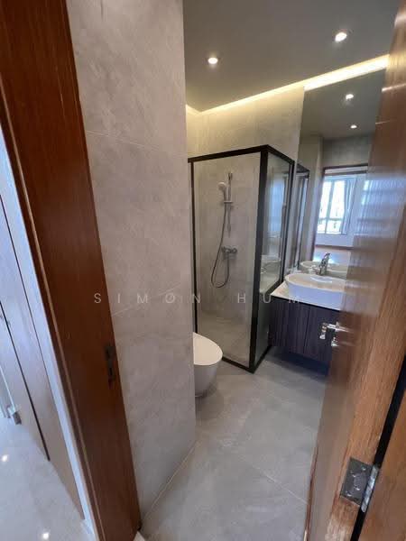 Duchess Manor, 20 Duchess Road, Tanglin / Holland / Bukit Timah, 4 Bedrooms, 3,200 sqft, Condominium For Rent, by Simon Hum, 500237089 - Bathroom - PropertyGuru.com.sg