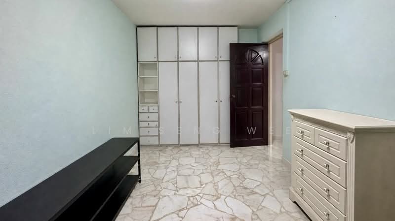 112 Lorong 3 Geylang, 112 Lorong 3 Geylang, 3 Bedrooms, 104 sqft, HDB Flat For Sale, by Lim Seng Wee, 500237091 - Interior - PropertyGuru.com.sg