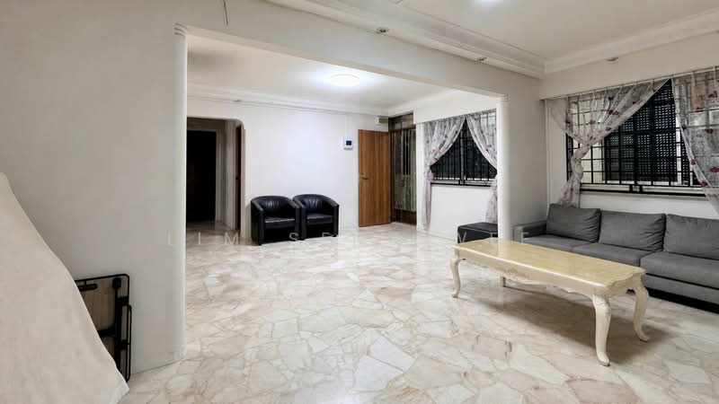 112 Lorong 3 Geylang, 112 Lorong 3 Geylang, 3 Bedrooms, 104 sqft, HDB Flat For Sale, by Lim Seng Wee, 500237091 - Living Room - PropertyGuru.com.sg
