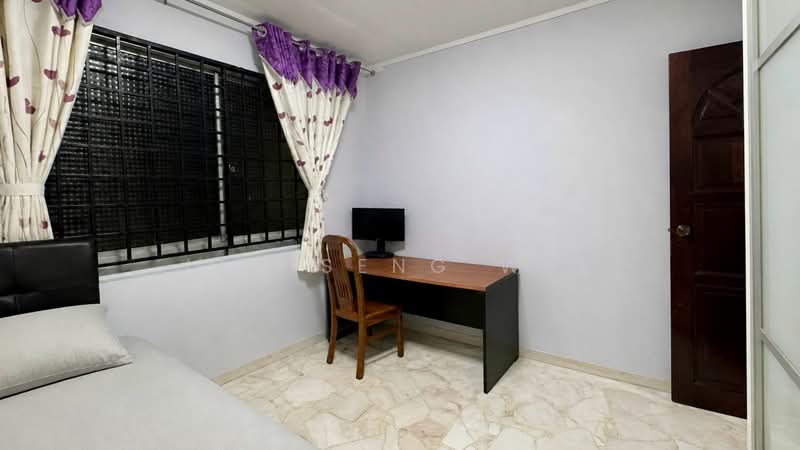 112 Lorong 3 Geylang, 112 Lorong 3 Geylang, 3 Bedrooms, 104 sqft, HDB Flat For Sale, by Lim Seng Wee, 500237091 - Bedroom - PropertyGuru.com.sg