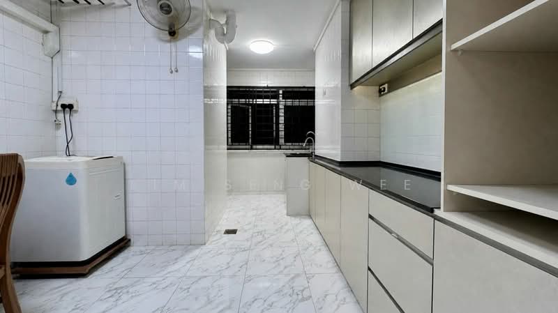 112 Lorong 3 Geylang, 112 Lorong 3 Geylang, 3 Bedrooms, 104 sqft, HDB Flat For Sale, by Lim Seng Wee, 500237091 - Kitchen - PropertyGuru.com.sg