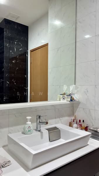 The Tennery, 5A Woodlands Road, 1 Bedroom, 614 sqft, Condominium For Rent, by Shawn Lew, 500237098 - Bathroom - PropertyGuru.com.sg