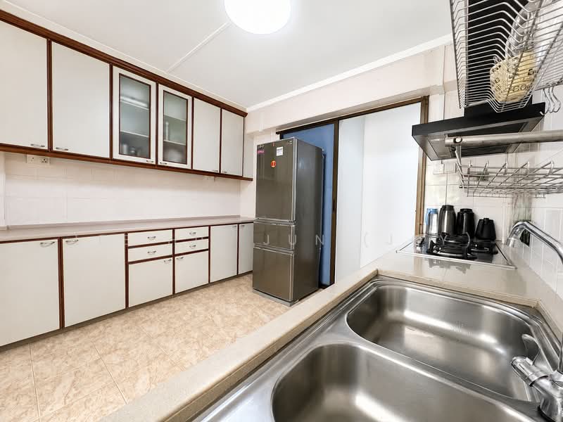 790 Woodlands Avenue 6, 790 Woodlands Avenue 6, 3 Bedrooms, 1,076 sqft, HDB Flat For Sale, by Lee Hui Jun (Joy), 500237102 - Kitchen - PropertyGuru.com.sg