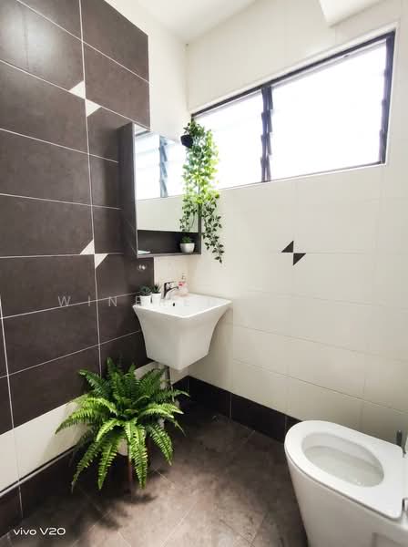 403 Jurong West Street 42, 403 Jurong West Street 42, Room Rental, 120 sqft, HDB Flat For Rent, by Winfred Quek, 500237103 - Bathroom - PropertyGuru.com.sg