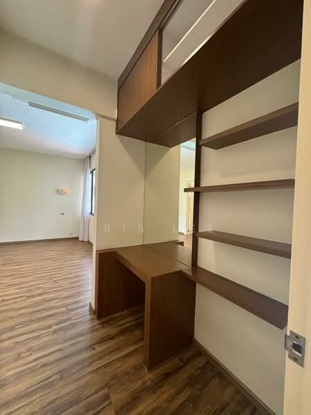 Villa Des Flores, 125 Whitley Road, 3 Bedrooms, 1,744 sqft, Condominium For Sale, by Iris Lee, 500237104 - Master Bedroom  - PropertyGuru.com.sg