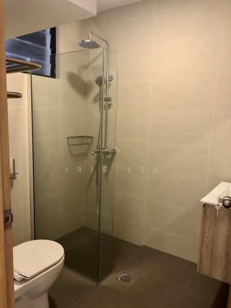 Villa Des Flores, 125 Whitley Road, 3 Bedrooms, 1,744 sqft, Condominium For Sale, by Iris Lee, 500237104 - Bathroom - PropertyGuru.com.sg