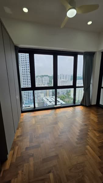 Harbour View Towers, 21 Telok Blangah Drive, 3 Bedrooms, 2,013 sqft, Condominium For Sale, by Regina Lim, 500237110 - Bedroom 2 - PropertyGuru.com.sg