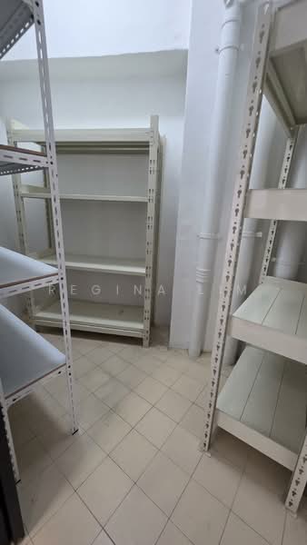 Harbour View Towers, 21 Telok Blangah Drive, 3 Bedrooms, 2,013 sqft, Condominium For Sale, by Regina Lim, 500237110 - Store Room - PropertyGuru.com.sg