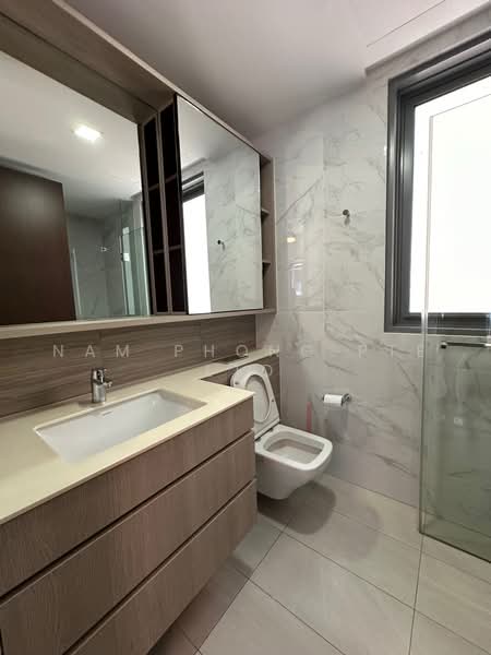 Forest Woods, 9A Lorong Lew Lian, Room Rental, 200 sqft, Condominium For Rent, by Eric, 500237115 - Bathroom - PropertyGuru.com.sg