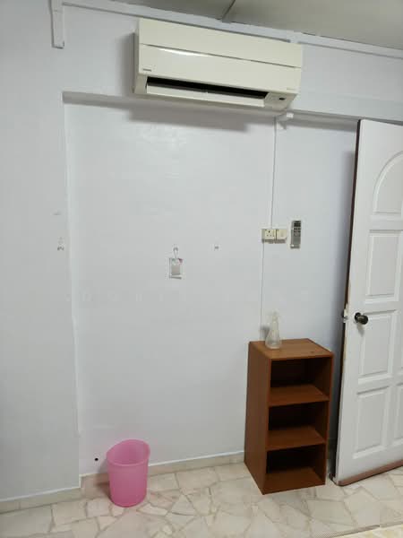 333 Bukit Batok Street 32, 333 Bukit Batok Street 32, Room Rental, 120 sqft, HDB Flat For Rent, by Doris Kang, 500237119 - Interior - PropertyGuru.com.sg