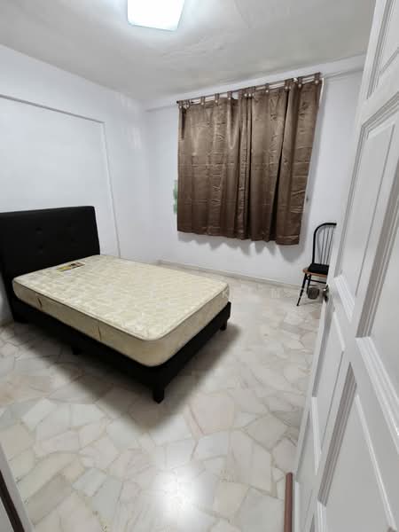 333 Bukit Batok Street 32, 333 Bukit Batok Street 32, Room Rental, 120 sqft, HDB Flat For Rent, by Doris Kang, 500237119 - Bedroom - PropertyGuru.com.sg