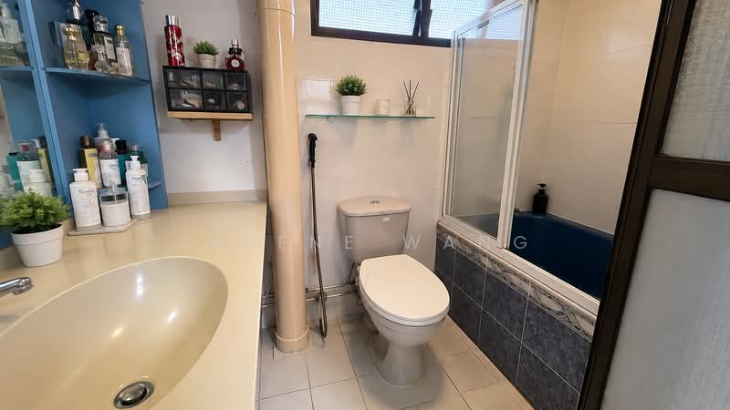 532 Jelapang Road, 532 Jelapang Road, Dairy Farm / Bukit Panjang / Choa Chu Kang, 4 Bedrooms, 1,528 sqft, HDB Flat For Sale, by Serene Wang, 500237124 - Bathroom - PropertyGuru.com.sg