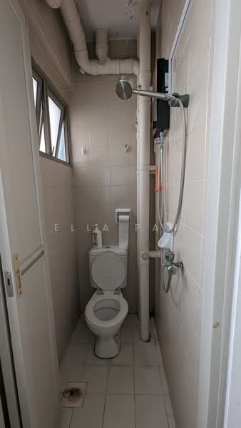 Parc Vista, 458 Corporation Road, Room Rental, 100 sqft, Condominium For Rent, by Ella Pan, 500237169 - Bathroom - PropertyGuru.com.sg