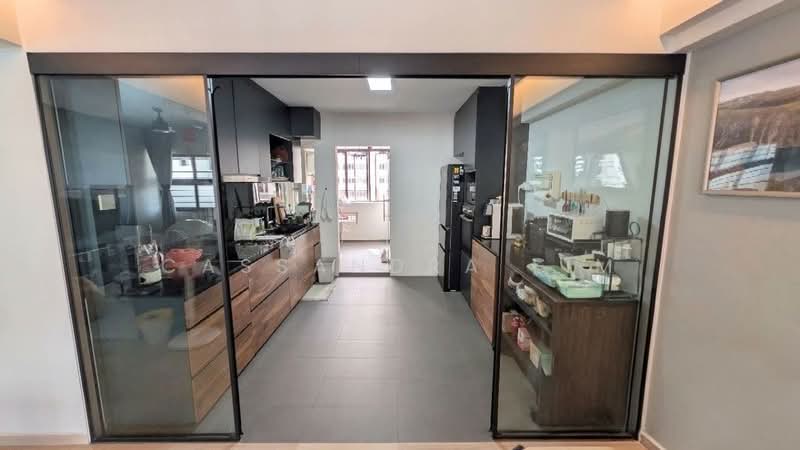 80B Lorong 4 Toa Payoh, 80B Lorong 4 Toa Payoh, Balestier / Toa Payoh, 3 Bedrooms, 1,119 sqft, HDB Flat For Sale, by Cassandra Lim, 500237174 - Kitchen - PropertyGuru.com.sg