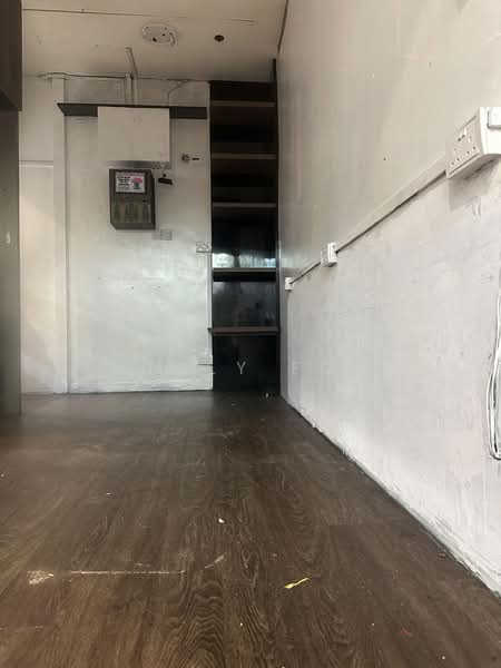 Peninsula Shopping Centre, 3 Coleman Street, 407 sqft, Mall Shop For Rent, by Emily Foo, 500237176 - Interior - CommercialGuru.com.sg