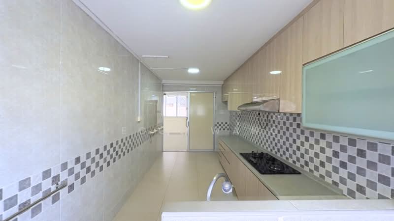 207 Serangoon Central, 207 Serangoon Central, 3 Bedrooms, 893 sqft, HDB Flat For Sale, by Peggy Wang, 500237189 - Kitchen - PropertyGuru.com.sg
