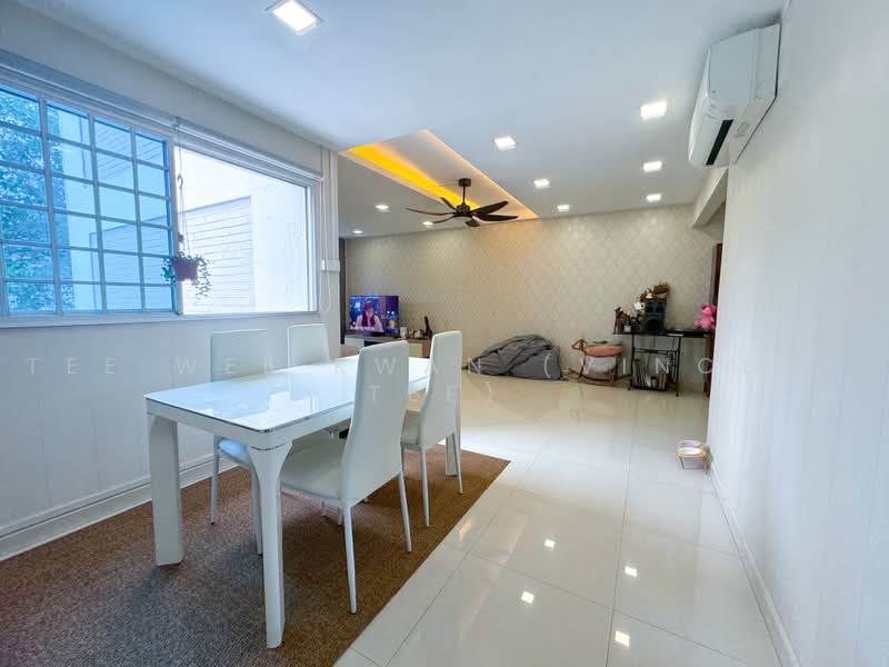164 Bukit Batok Street 11, 164 Bukit Batok Street 11, Dairy Farm / Bukit Panjang / Choa Chu Kang, 3 Bedrooms, 1,130 sqft, HDB Flat For Sale, by Tee Wee Kwan (Vincent Tee), 500237192 - Living Room - PropertyGuru.com.sg