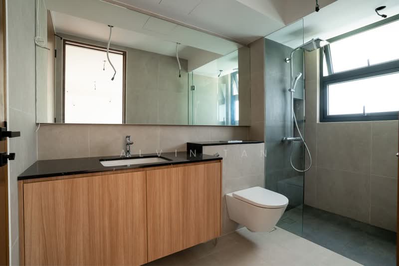 2.5 STRY+ MEZZANINE BRAND NEW BUNGALOW FOR SALE, MATLOCK RISE, 7 Bedrooms, 8,969 sqft, Bungalow House For Sale, by Alvin Tan, 500237197 - Bathroom - PropertyGuru.com.sg
