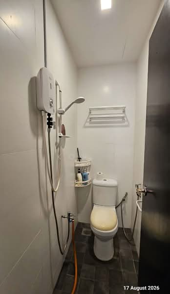 Dover Parkview, 30 Dover Rise, 2 Bedrooms, 937 sqft, Condominium For Rent, by Kor ., 500237202 - Bathroom - PropertyGuru.com.sg