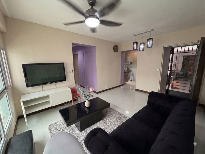 476A Upper Serangoon View, 476A Upper Serangoon View, 2 Bedrooms, 721 sqft, HDB Flat For Sale, by Jayden Peh, 500237212 - Living Room - PropertyGuru.com.sg