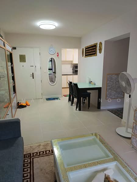 339C Kang Ching Road, 339C Kang Ching Road, 2 Bedrooms, 721 sqft, HDB Flat For Sale, by Asmah Mohd Noor, 500237213 - Living Room - PropertyGuru.com.sg