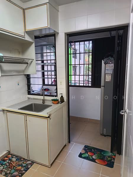 339C Kang Ching Road, 339C Kang Ching Road, 2 Bedrooms, 721 sqft, HDB Flat For Sale, by Asmah Mohd Noor, 500237213 - Kitchen - PropertyGuru.com.sg
