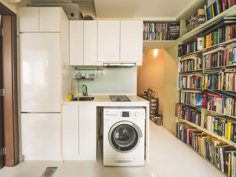 Royce Residences, 8 Lorong 6 Geylang, Eunos / Geylang / Paya Lebar, 1 Bedroom, 463 sqft, Condominium For Sale, by Christopher Silver, 500237216 - Kitchen - PropertyGuru.com.sg