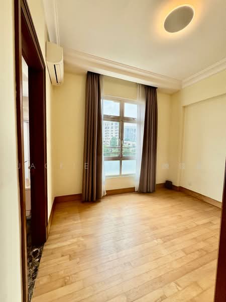 Chelsea Gardens, 6 Walshe Road, 4 Bedrooms, 1,959 sqft, Condominium For Sale, by Jackie Tan 陳筱薇, 500237221 - Junior Suite  - PropertyGuru.com.sg