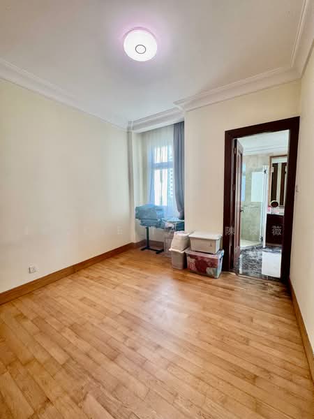 Chelsea Gardens, 6 Walshe Road, 4 Bedrooms, 1,959 sqft, Condominium For Sale, by Jackie Tan 陳筱薇, 500237221 - Bedroom 3 with Jack n Jill Bathroom  - PropertyGuru.com.sg