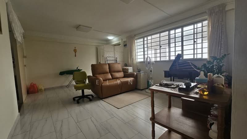 407 Sin Ming Avenue, 407 Sin Ming Avenue, 1 Bedroom, , HDB Flat For Rent, by Evelyn Ng, 500237228 - PropertyGuru.com.sg