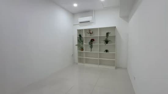 Fuyuen Court, Eunos / Geylang / Paya Lebar, 1,300 sqft, Office For Sale, by Shaun Lim, 500237229 - CommercialGuru.com.sg
